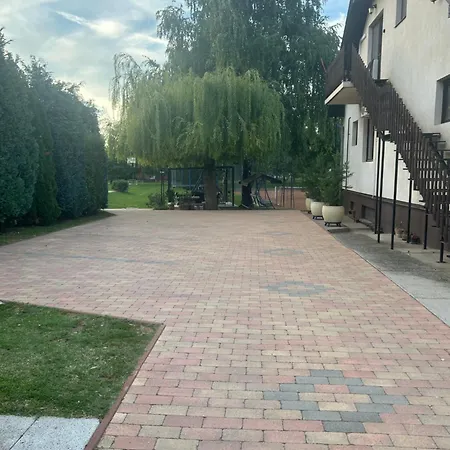 Tennis House With Balcony Ordacsehi