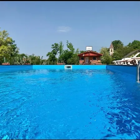 Tennis House With Balcony Appartamento
