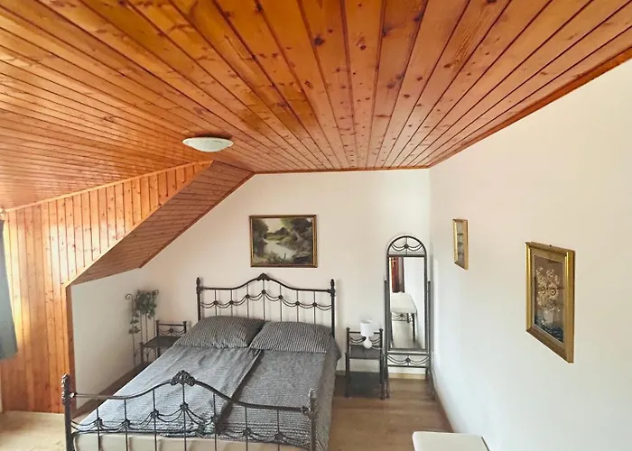 아파트 Tennis House With Balcony *