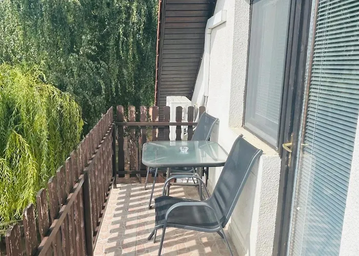 Tennis House With Balcony * Ordacsehi