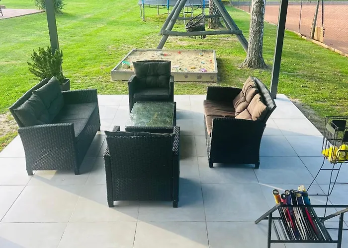 Tennis House With Balcony *